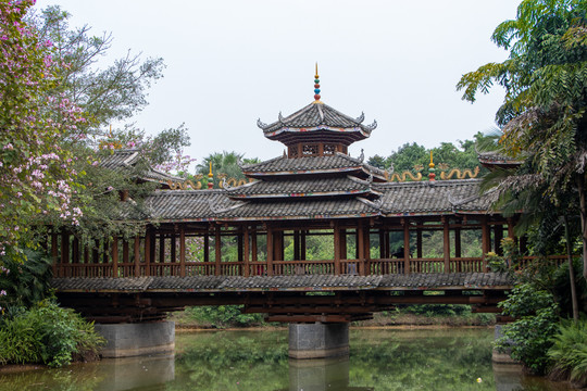 风雨桥复古建筑