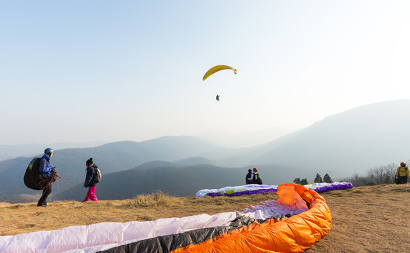 圣境山滑翔伞基地