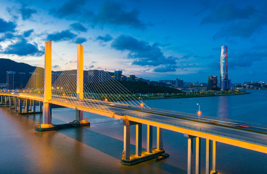 珠海横琴大桥夜景