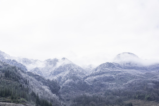 山村雪景