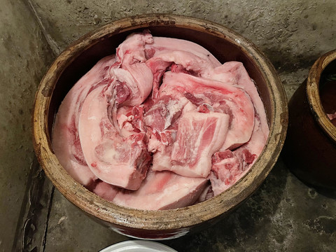 腌制猪肉