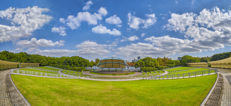 上海世纪公园露天音乐广场全景