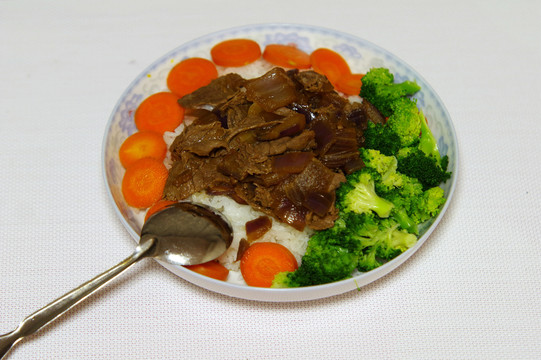 牛肉饭