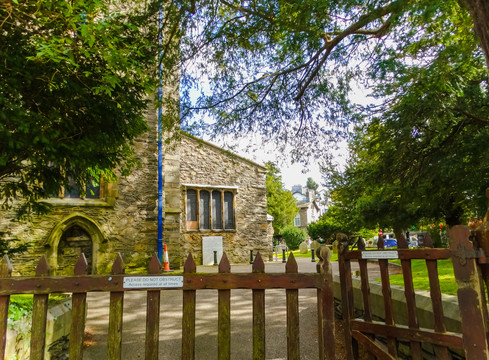 英国鲍内斯小镇教堂