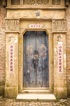 怀旧中式大门