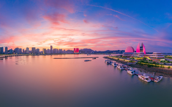 广东珠海大剧院夜景