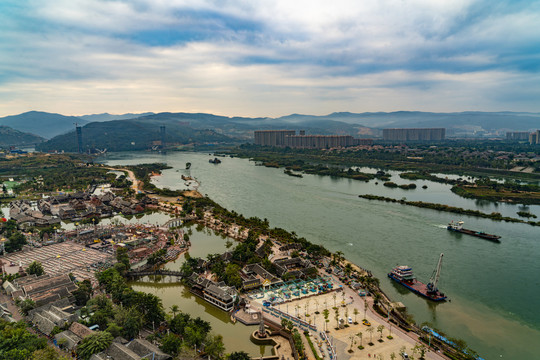 西双版纳景洪湄公河六国水上市场