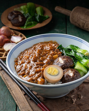 台湾卤肉饭