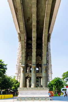 顺峰山公园牌坊局部特写