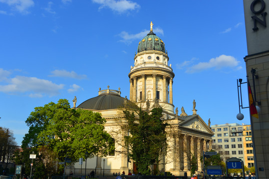 柏林御林广场的德国大教堂外景
