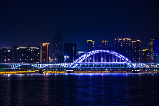 城市桥梁夜景