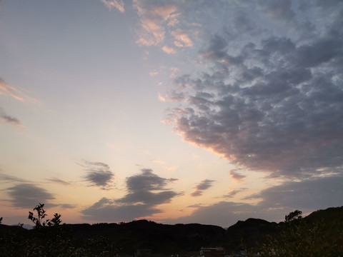 天空晚霞