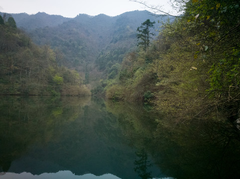山水湖泊