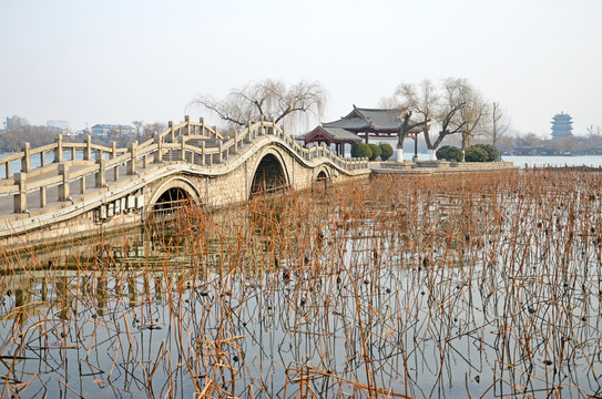 大明湖玉带桥