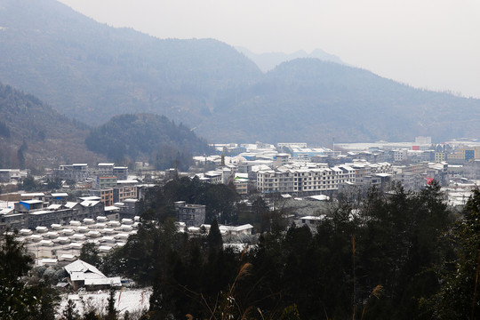 村庄雪景