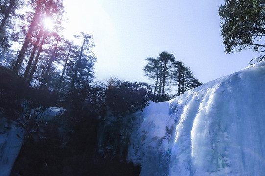 瓦屋山冰瀑风光