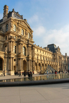 法国巴黎罗浮宫