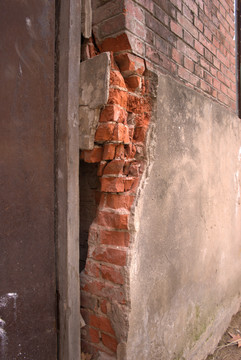 废旧工厂破砖墙