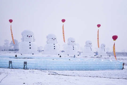 雾凇岛雪雕