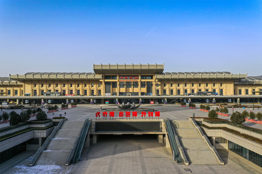 济南西站主体建筑全景