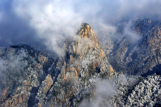 黄山冬景