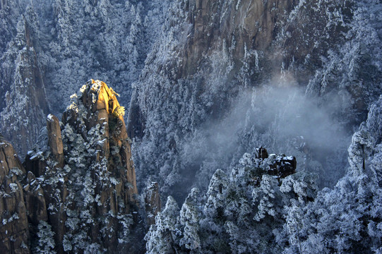 黄山冬景