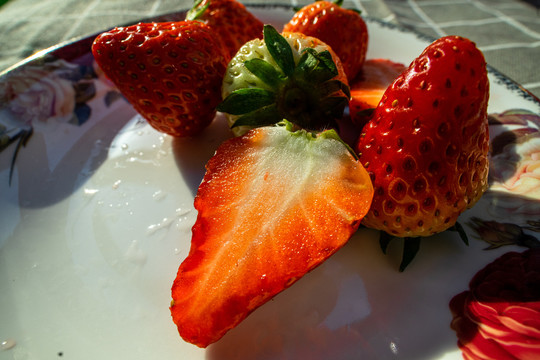 牛奶草莓