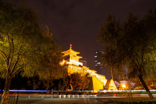 济南解放阁夜景