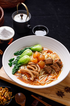 牛肉面