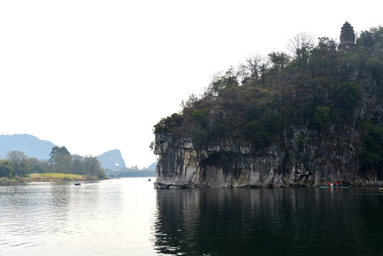 象鼻山