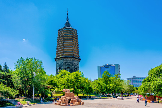 中国辽宁辽阳标志性建筑白塔