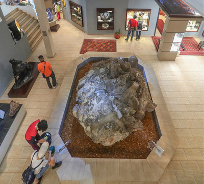 世界最大的水晶石