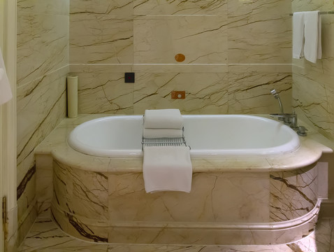 宾馆浴缸