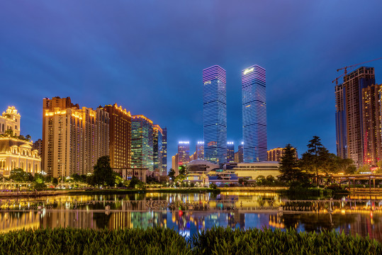 中国贵州贵阳花果园夜景