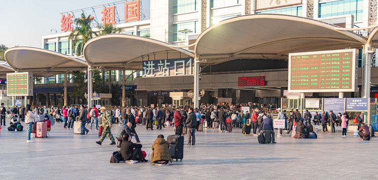 2021年春运前的广州站