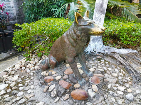 狗铜像
