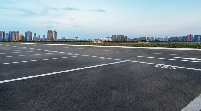 高速公路和建筑景观