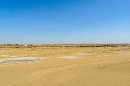 吉林巴丹沙漠