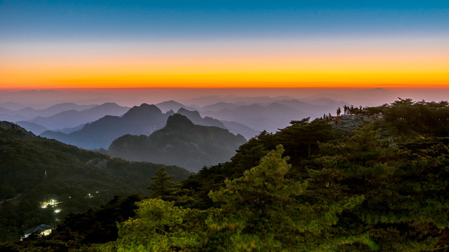 黄山日落美景