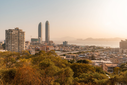 厦门老城区城市天际线黄昏风景