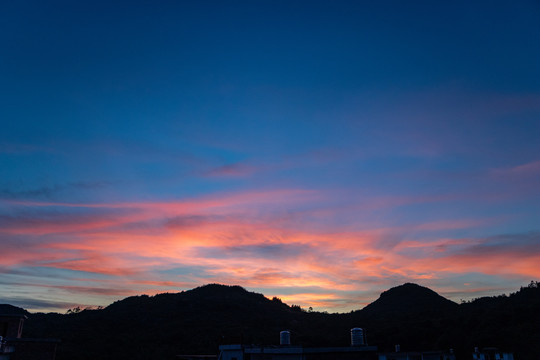 天空晚霞