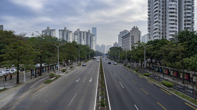 远眺深圳建筑