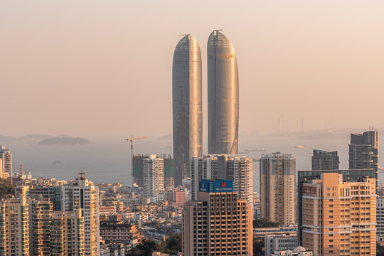 厦门城市天际线黄昏风景