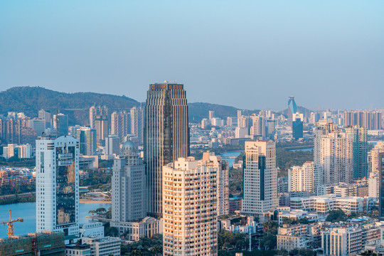 厦门城市天际线黄昏风景