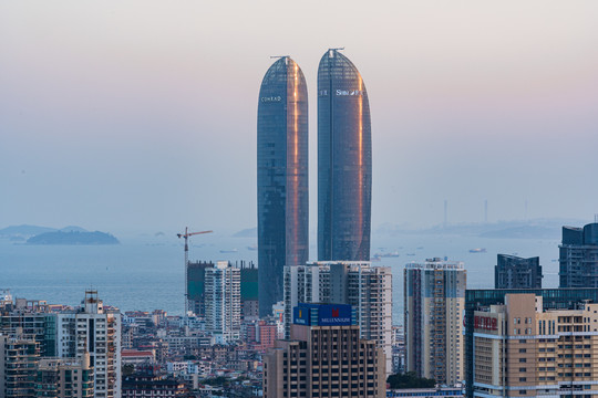 厦门城市天际线黄昏风景