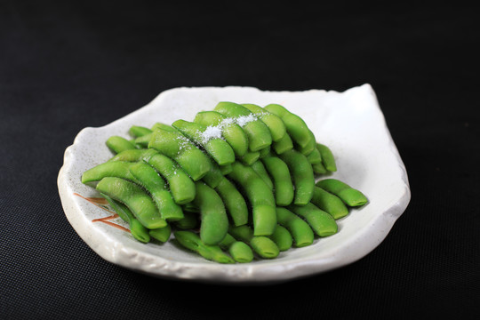 煮毛豆