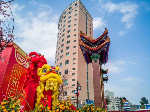 城市迎春布景