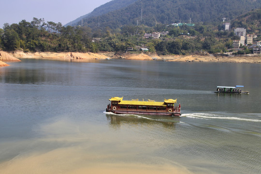 湖景流溪河