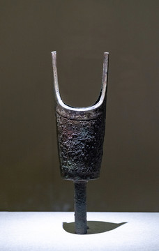 错金句鑃