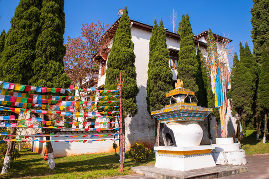 藏族寺庙香炉